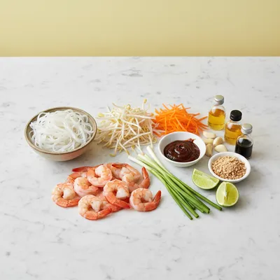 Easy Shrimp Pad Thai in 30 Minutes - ingredients preparation