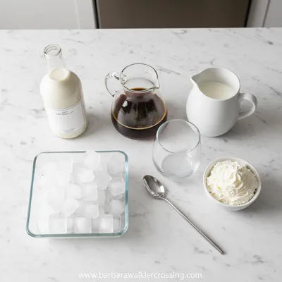 Starbucks Iced White Chocolate Mocha - cooking process